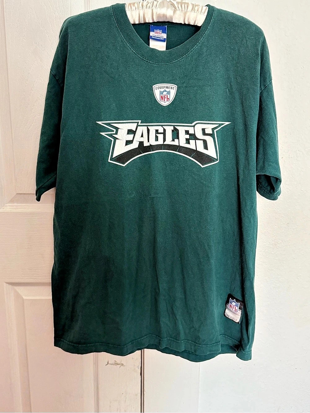 Reebok Philadelphia Eagles NFL Team Apparel T-Shirt Green & White Size Large